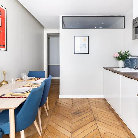 Cosy In The Heart Of Apartment Paris