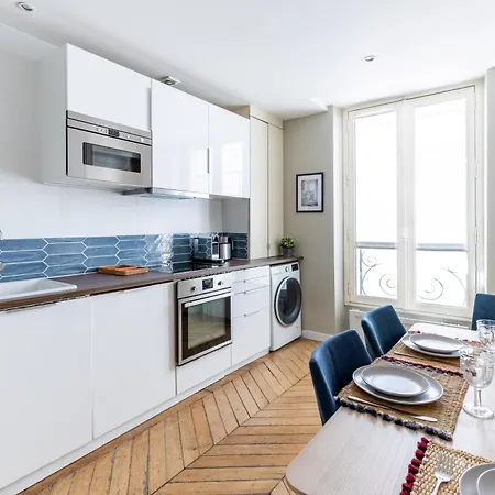 Cosy In The Heart Of *