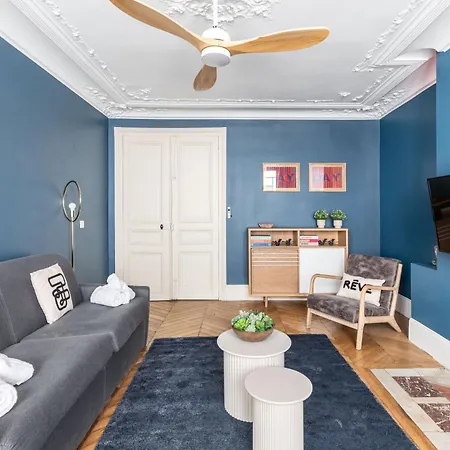 Cosy In The Heart Of Paris